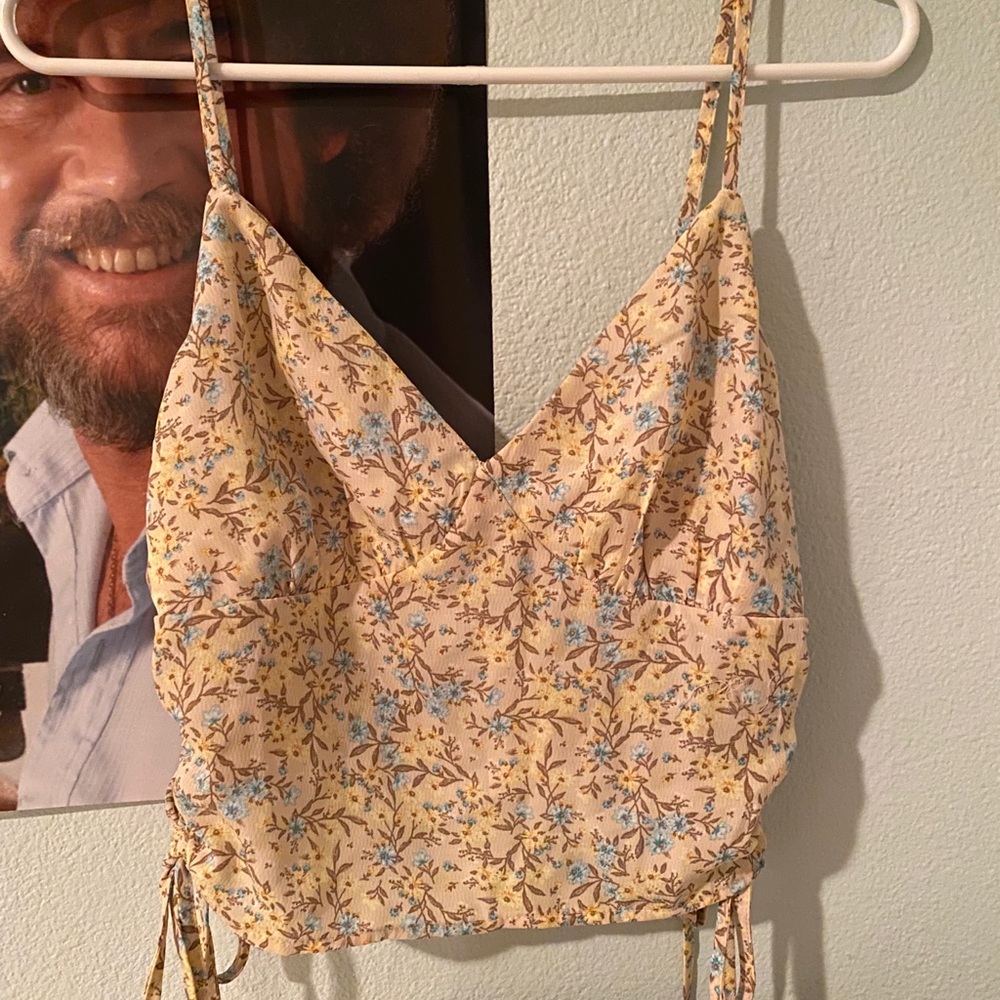 Pacsun (LA hearts) Floral side cinch tank top